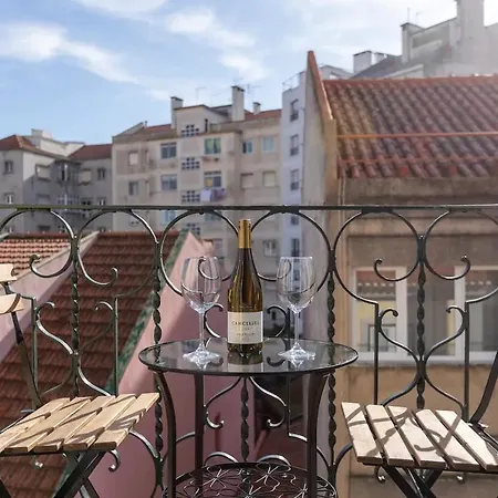 Tram 28 - Amazing Balcony View Of The Tagus River By Innkeeper * Lisboa